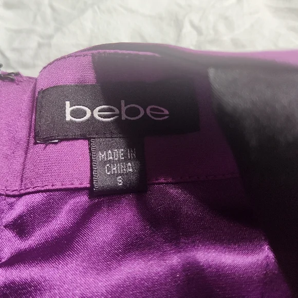 Bebe Layered Satin Bodycon Cocktail Lucca Strips Purple Sheath Dress Size Small - Picture 4 of 12